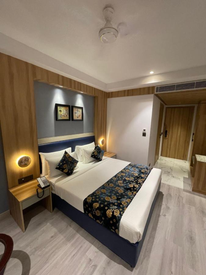 Hotel Malbork Inn @ Janakpuri Delhi  Eksteriør billede